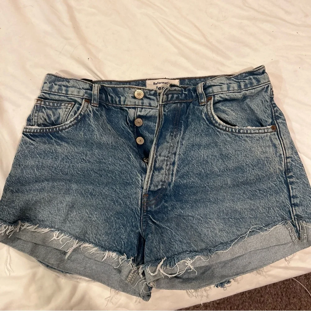 Reformation Charlie Cuffed High Rise Jean Shorts - Picture 5 of 9